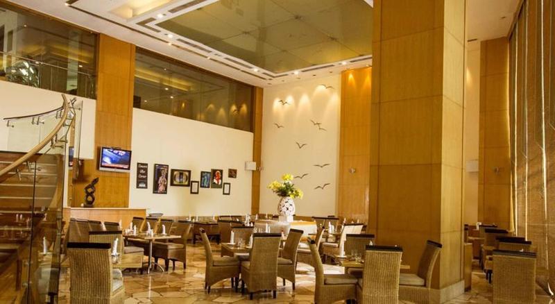 The Chancery Pavilion Bangalore Exterior photo